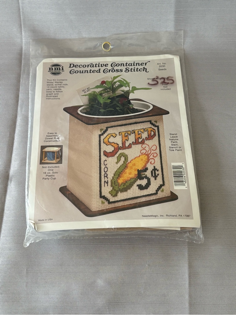 Vintage Decorative Container Cross Stitch Set M97